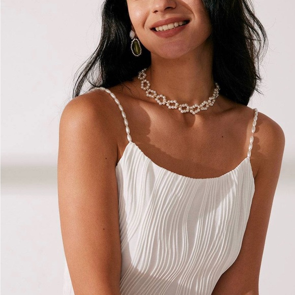 The Water Ripple Textured Pearl Straps Cami - Picture 3 of 5